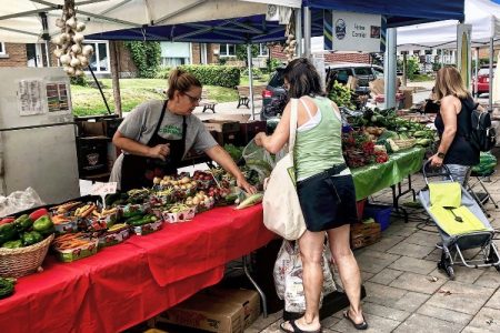 Ferme Cormier marché public PAT Montréal Ferme Cormier, marchand au marché public du village à Pointe-aux-Trembles à Montréal